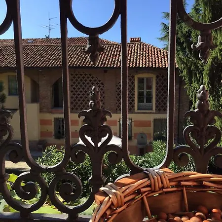 Hazelnut Valley Bed & Breakfast