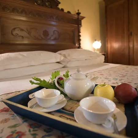 Hazelnut Valley Bed & Breakfast