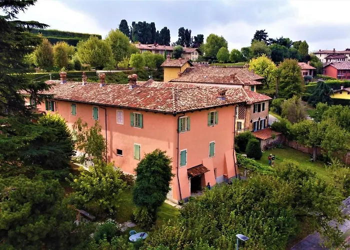 Bed & Breakfast Hazelnut Valley Guarene