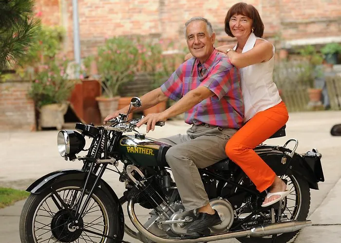 Bed & Breakfast Hazelnut Valley Guarene