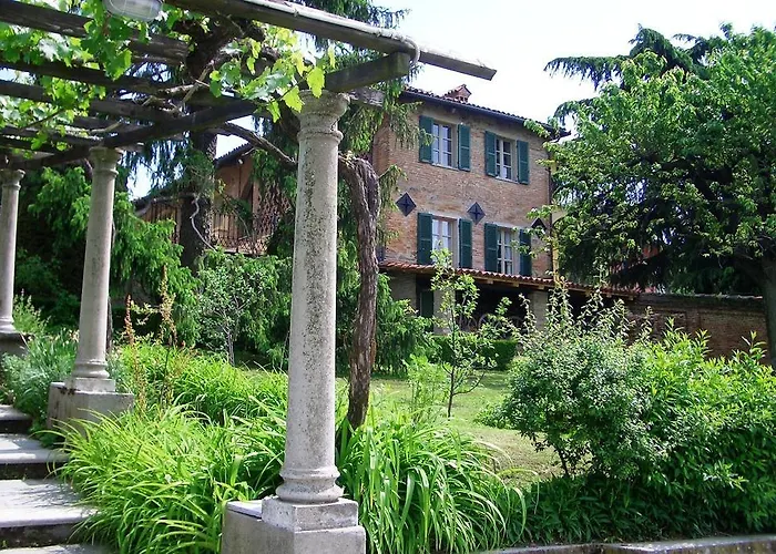 Bed & Breakfast Hazelnut Valley Guarene