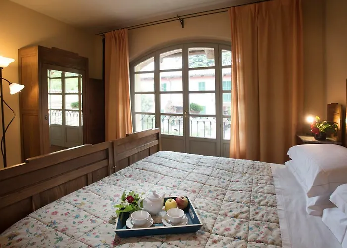 Hazelnut Valley Bed & Breakfast